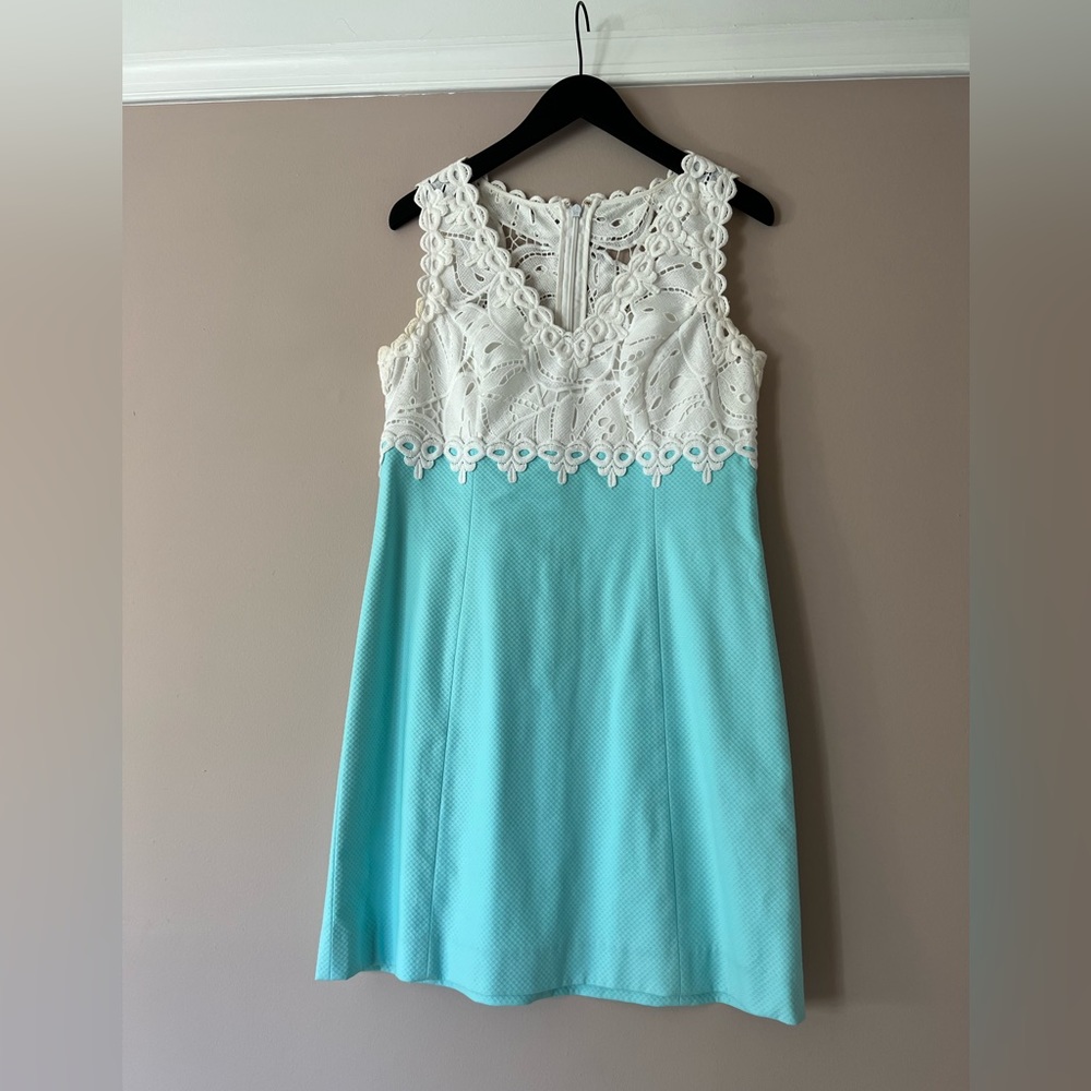 Lilly Pulitzer v neck shift dress